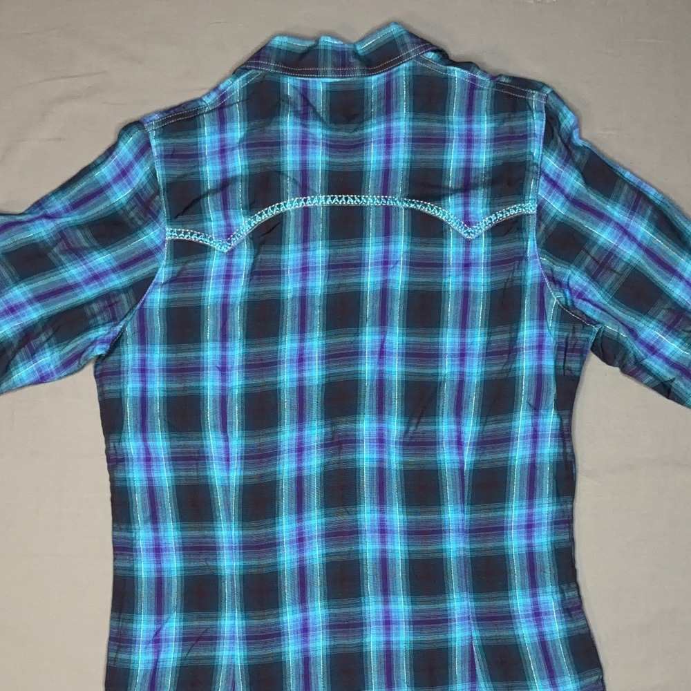 Wrangler Rock 47 Western Shirt Womens M Blue Purple Plaid Rhinestone Snaps - Picture 3 of 6